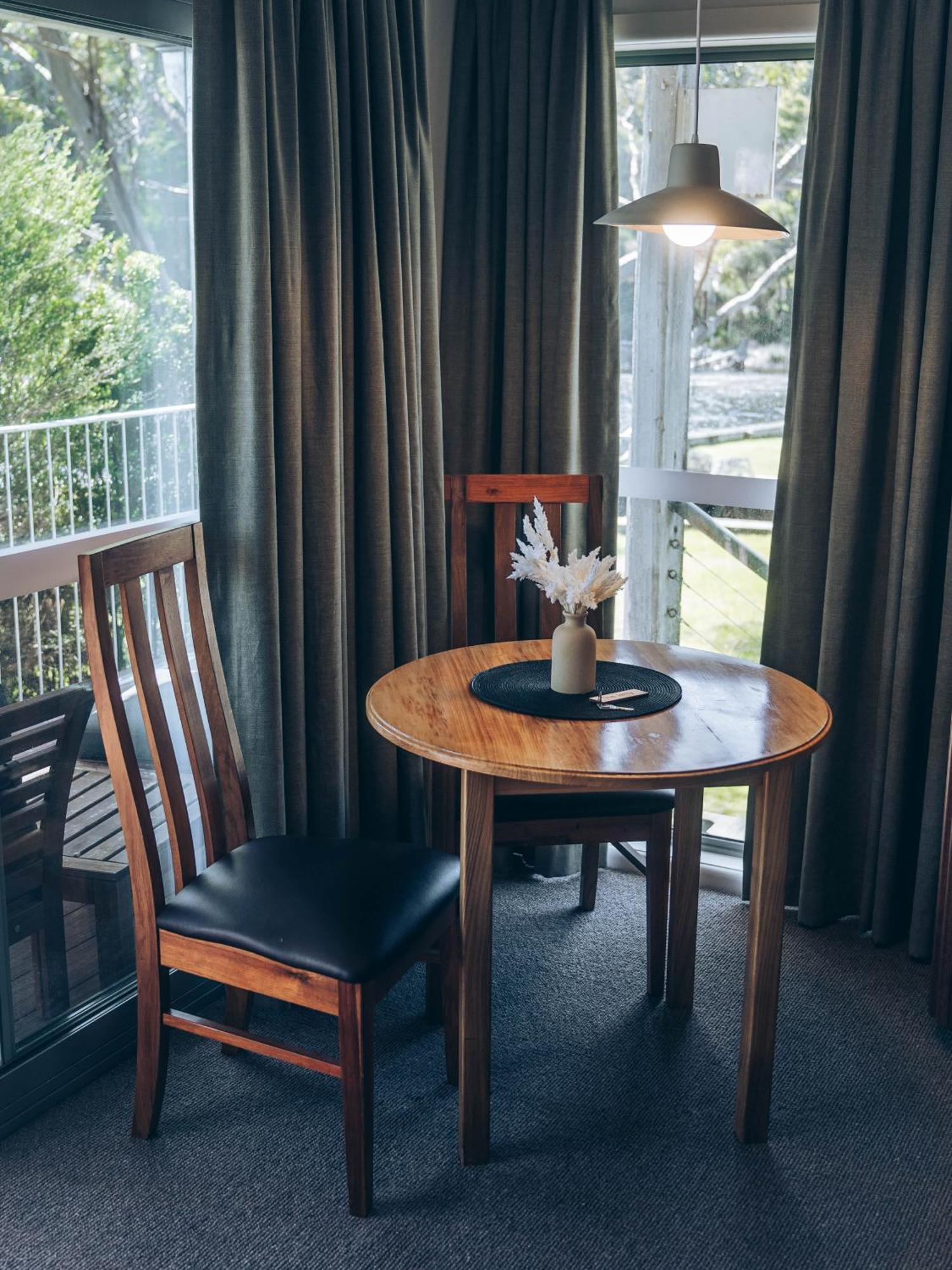 Risby Cove Boutique Hotel Strahan Dış mekan fotoğraf
